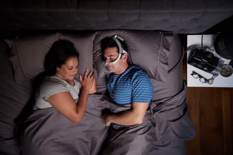 睡眠呼吸機是一種非常常見且廣泛使用的醫療設備